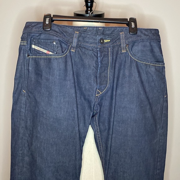 Diesel 'Viker' Regular-Straight Denim Jeans in Dark Blue (36W x 32L) - Picture 3 of 9